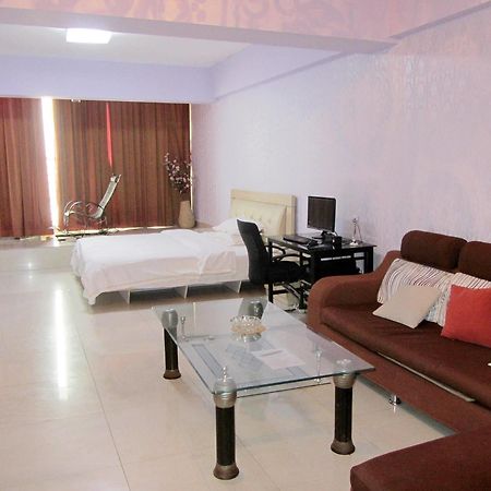 Taohuayuan Apartment Hotel Nanning Bagian luar foto