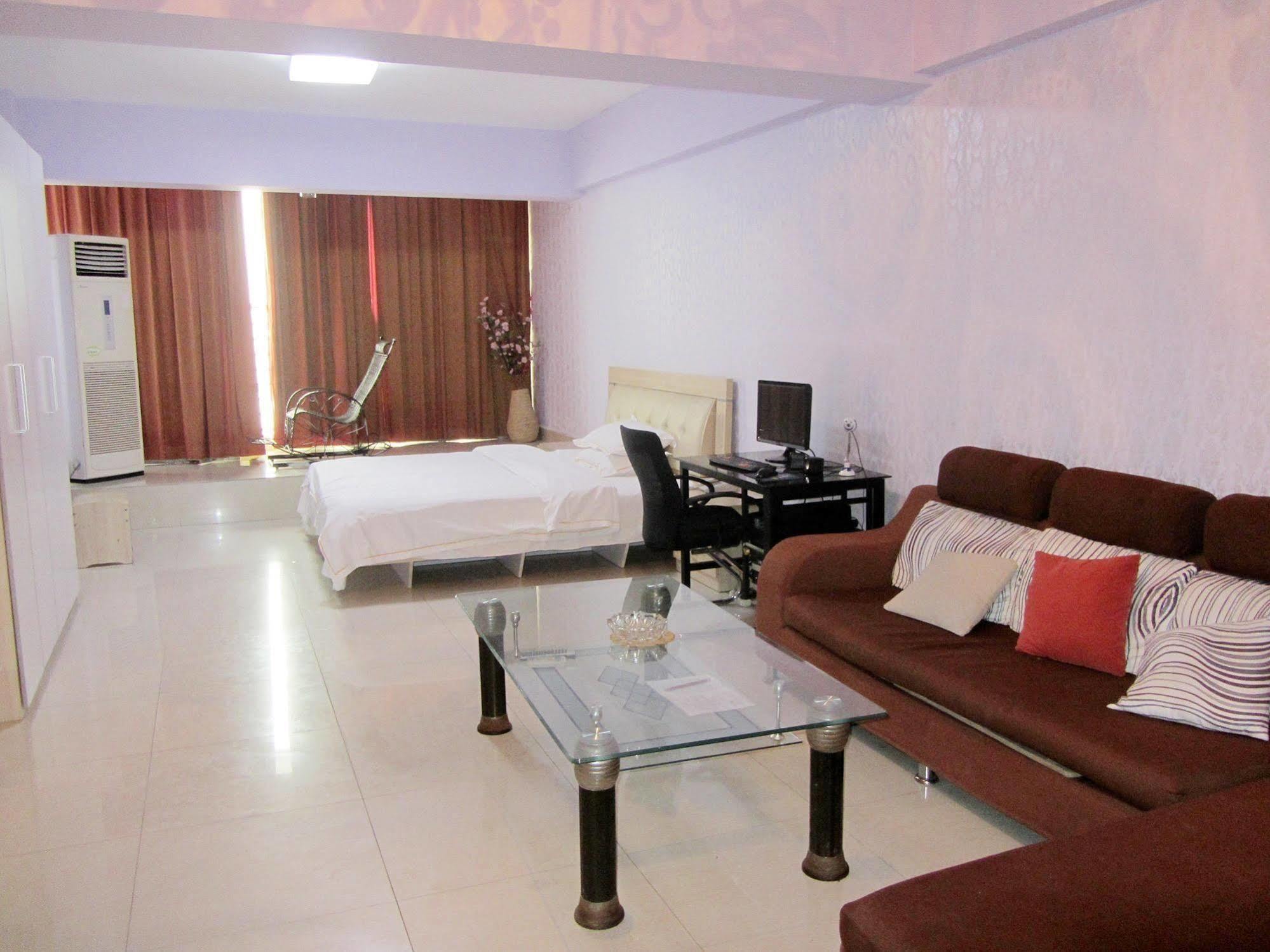 Taohuayuan Apartment Hotel Nanning Bagian luar foto