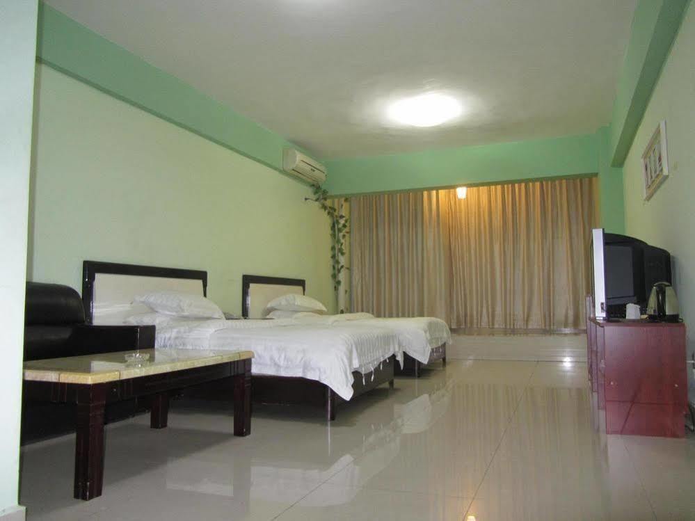 Taohuayuan Apartment Hotel Nanning Bagian luar foto